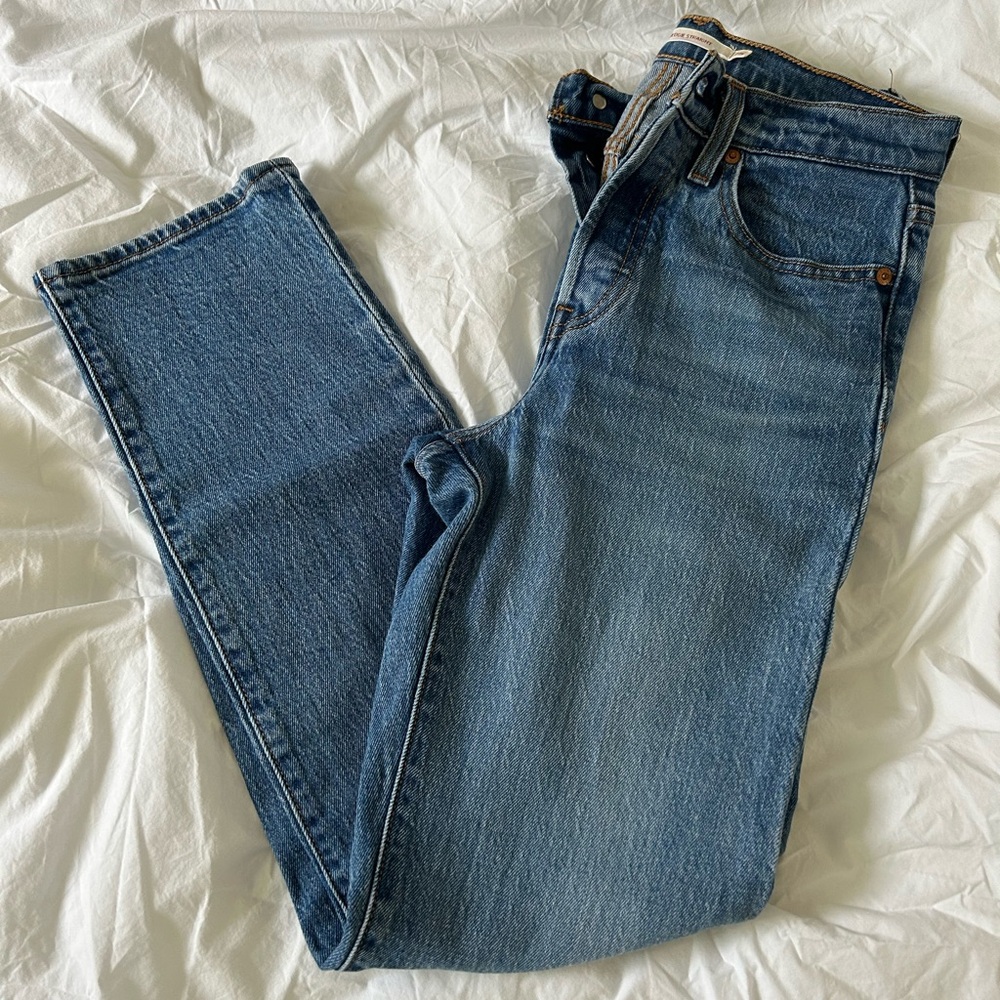 Levi's Wedgie Straight